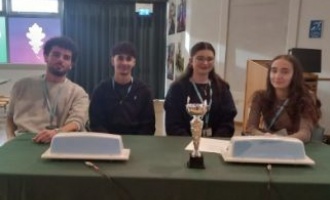 Winning students at house quiz